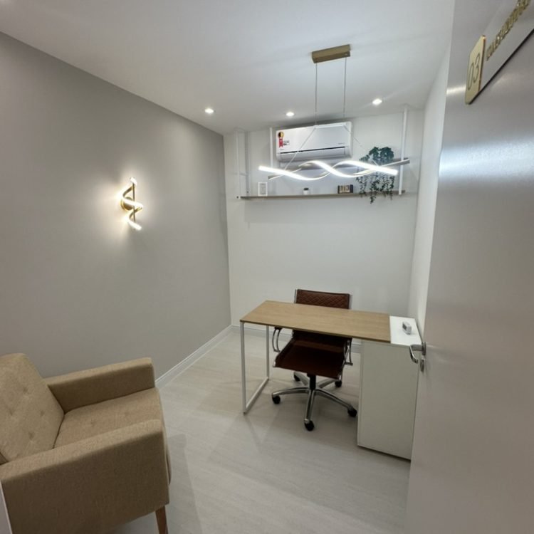 DC4F0497-5A65-4CBC-A7EB-0BA84716369F_1_105_c